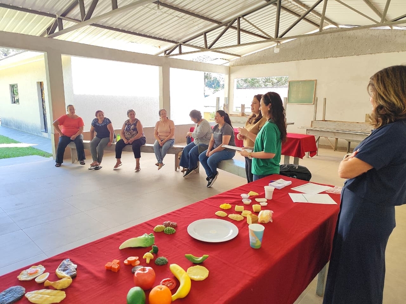 Produtoras rurais participam de oficina sobre alimentação saudável promovida pelo IMM e Águia Florestal